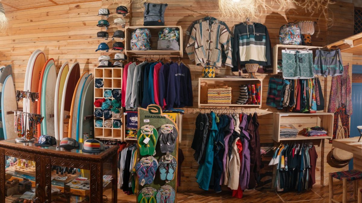 Azul Surf Shop in Tamraght: Surf gear, souvenirs and goodies