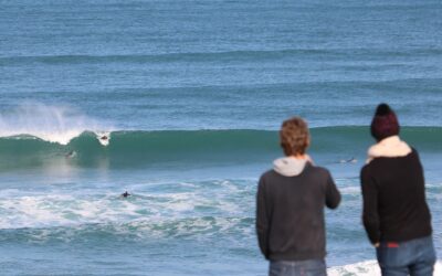 Surfear en Marruecos en octubre: por qué es el mes ideal para montar olas